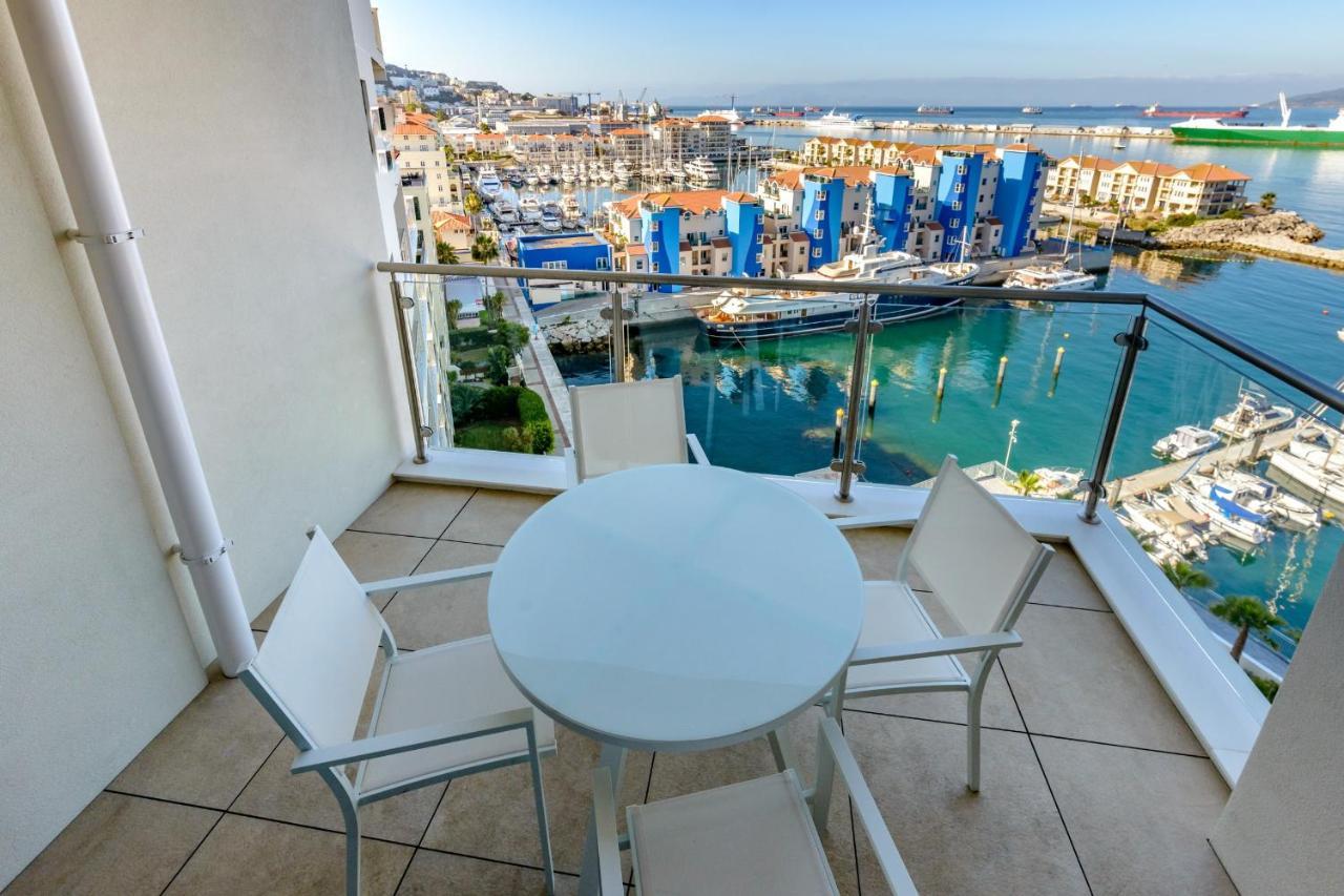 Luxury Modern Apartment With Exceptional Views! Hosted By Sweetstay 直布罗陀 外观 照片