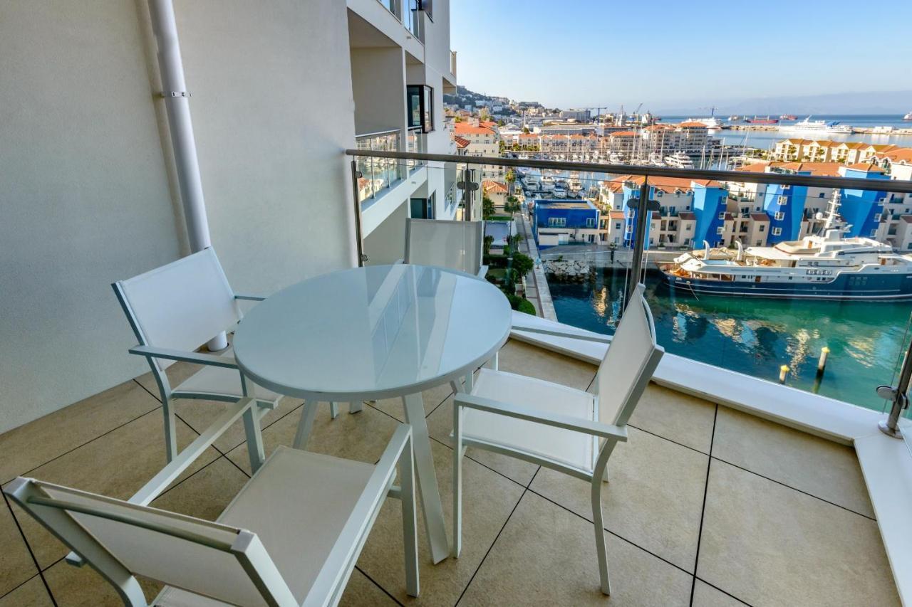 Luxury Modern Apartment With Exceptional Views! Hosted By Sweetstay 直布罗陀 外观 照片